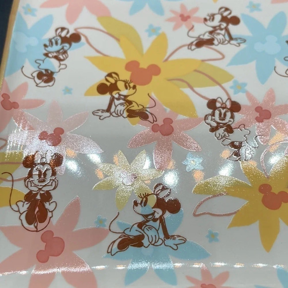 Small Minnie Mouse Trinket Plate - Picture 2 of 4